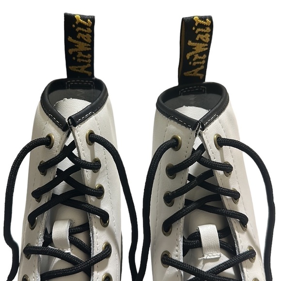 Dr Martens Zavala Combat boots White Leather
Unisex Size Women 7 Men 6 - Picture 5 of 10